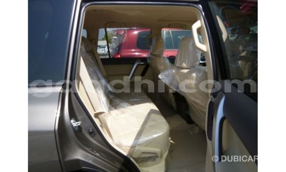 Acheter Import Voiture Toyota Prado Marron à Import - Dubai, Somalie Acheter Import Voiture Toyota Prado Marron à Import - Dubai, Somalie