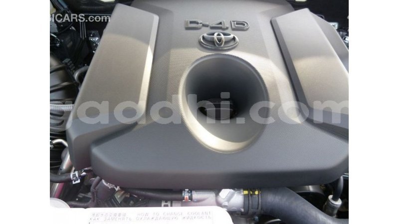 Big with watermark toyota prado somalia import dubai 3776