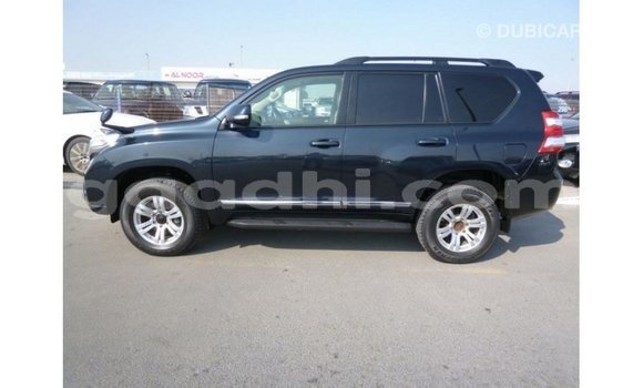 Acheter Import Voiture Toyota Prado Bleu à Import - Dubai, Somalie Acheter Import Voiture Toyota Prado Bleu à Import - Dubai, Somalie