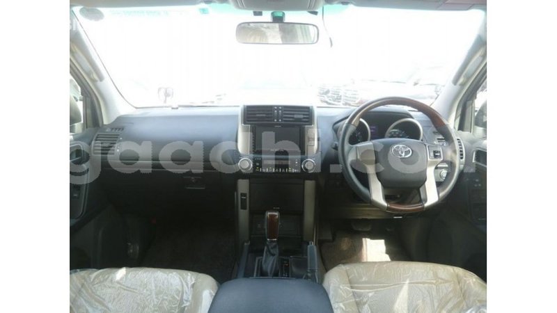 Big with watermark toyota prado somalia import dubai 3782