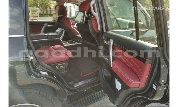Buy Import Toyota Land Cruiser Black Car in Import - Dubai in Somalia Buy Import Toyota Land Cruiser Black Car in Import - Dubai in Somalia