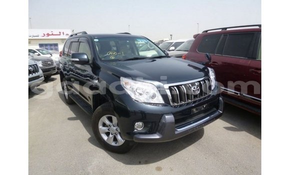Acheter Import Voiture Toyota Prado Bleu à Import - Dubai, Somalie Acheter Import Voiture Toyota Prado Bleu à Import - Dubai, Somalie