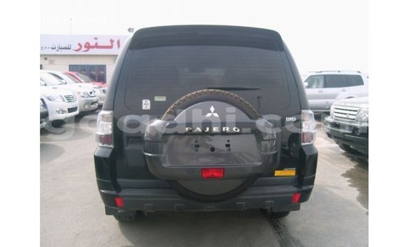 Acheter Import Voiture Mitsubishi Pajero Noir à Import - Dubai, Somalie Acheter Import Voiture Mitsubishi Pajero Noir à Import - Dubai, Somalie