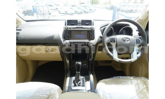 ይግዙ Imported Toyota Prado ሌላ መኪና በ Import - Dubai በ ሶማሊያ ይግዙ Imported Toyota Prado ሌላ መኪና በ Import - Dubai በ ሶማሊያ