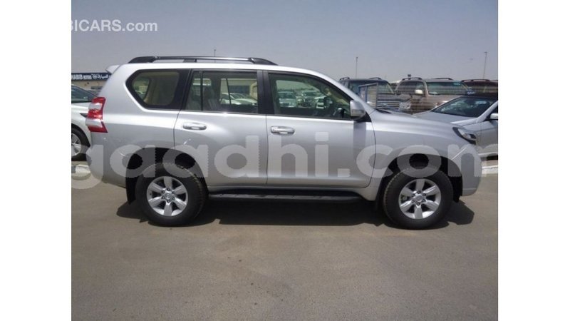 Big with watermark toyota prado somalia import dubai 3792