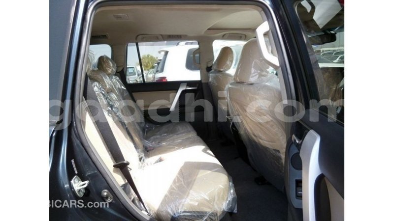 Big with watermark toyota prado somalia import dubai 3793