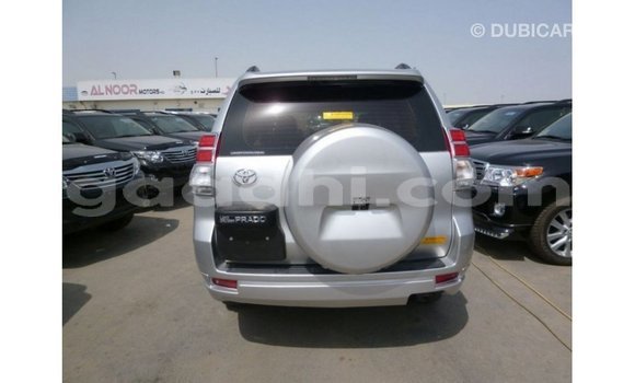 Acheter Import Voiture Toyota Prado Autre à Import - Dubai, Somalie Acheter Import Voiture Toyota Prado Autre à Import - Dubai, Somalie