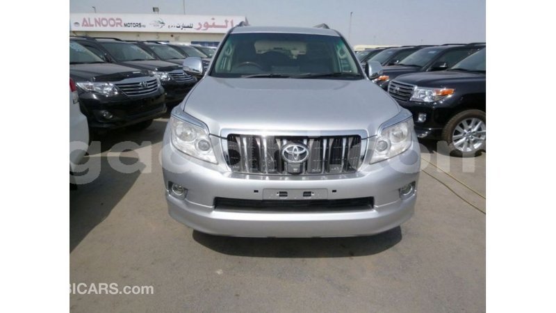 Big with watermark toyota prado somalia import dubai 3797