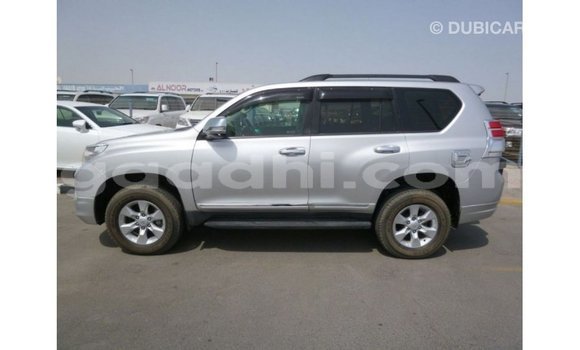 Acheter Import Voiture Toyota Prado Autre à Import - Dubai, Somalie Acheter Import Voiture Toyota Prado Autre à Import - Dubai, Somalie