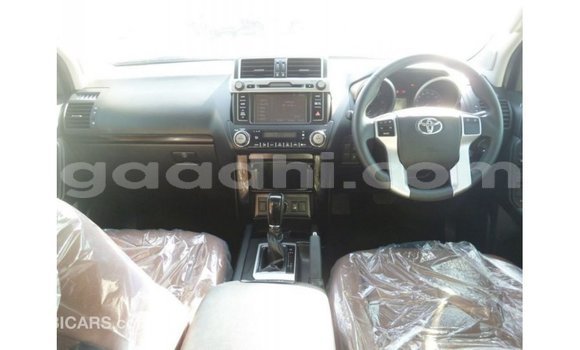 ይግዙ Imported Toyota Prado ነጭ መኪና በ Import - Dubai በ ሶማሊያ ይግዙ Imported Toyota Prado ነጭ መኪና በ Import - Dubai በ ሶማሊያ