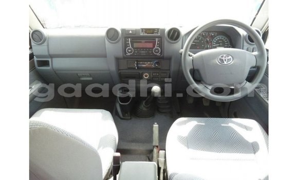 Acheter Import Voiture Toyota Land Cruiser Autre à Import - Dubai, Somalie Acheter Import Voiture Toyota Land Cruiser Autre à Import - Dubai, Somalie