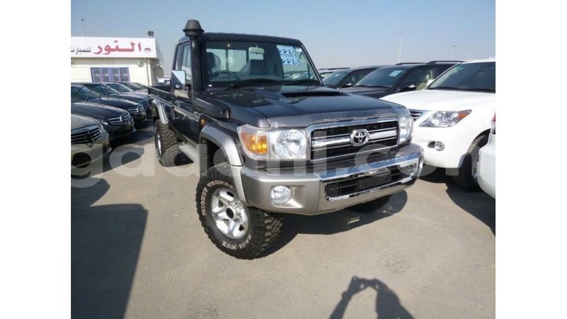 Big with watermark toyota land cruiser somalia import dubai 3801