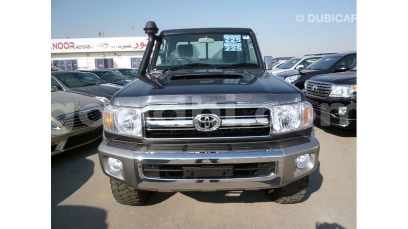 Big with watermark toyota land cruiser somalia import dubai 3801