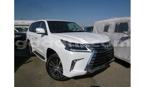 Acheter Import Voiture Lexus LX Blanc à Import - Dubai, Somalie Acheter Import Voiture Lexus LX Blanc à Import - Dubai, Somalie