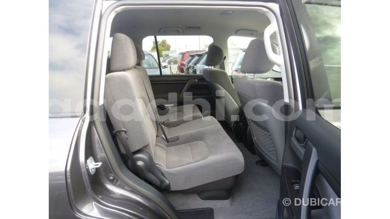 Big with watermark toyota land cruiser somalia import dubai 3813