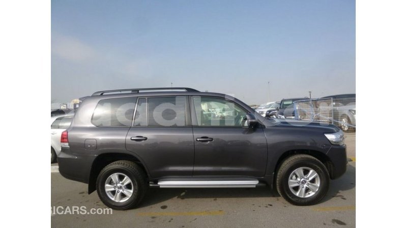 Big with watermark toyota land cruiser somalia import dubai 3813