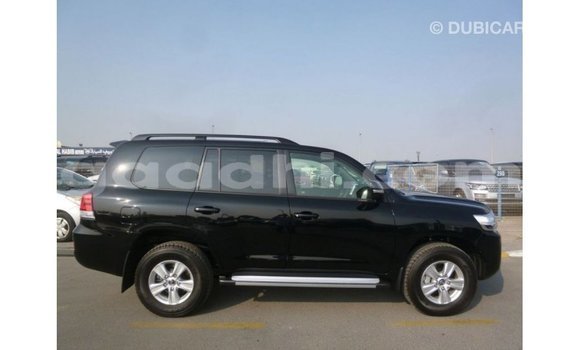 Acheter Import Voiture Toyota Land Cruiser Noir à Import - Dubai, Somalie Acheter Import Voiture Toyota Land Cruiser Noir à Import - Dubai, Somalie