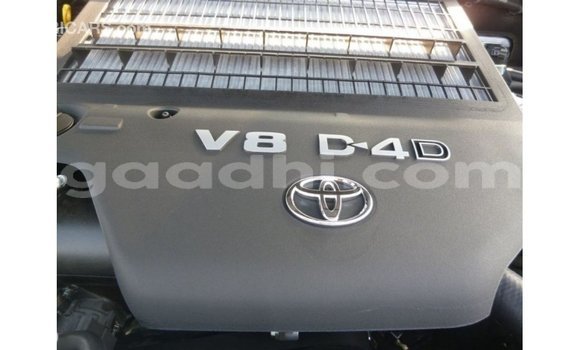 Acheter Import Voiture Toyota Land Cruiser Noir à Import - Dubai, Somalie Acheter Import Voiture Toyota Land Cruiser Noir à Import - Dubai, Somalie