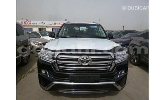 Acheter Import Voiture Toyota Land Cruiser Noir à Import - Dubai, Somalie Acheter Import Voiture Toyota Land Cruiser Noir à Import - Dubai, Somalie