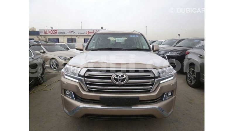 Big with watermark toyota land cruiser somalia import dubai 3817