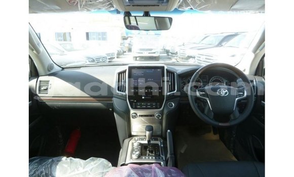 Acheter Import Voiture Toyota Land Cruiser Noir à Import - Dubai, Somalie Acheter Import Voiture Toyota Land Cruiser Noir à Import - Dubai, Somalie