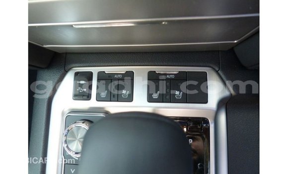 Acheter Import Voiture Toyota Land Cruiser Noir à Import - Dubai, Somalie Acheter Import Voiture Toyota Land Cruiser Noir à Import - Dubai, Somalie