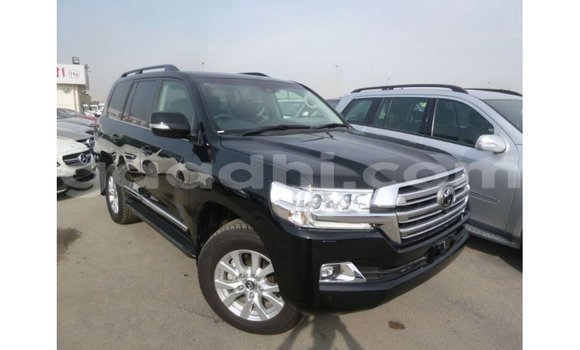 ይግዙ Imported Toyota Land Cruiser ጥቁር መኪና በ Import - Dubai በ ሶማሊያ ይግዙ Imported Toyota Land Cruiser ጥቁር መኪና በ Import - Dubai በ ሶማሊያ
