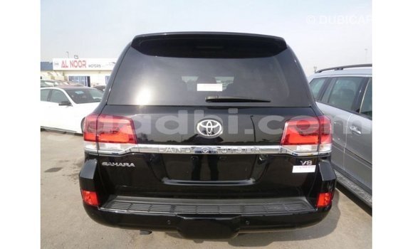 ይግዙ Imported Toyota Land Cruiser ጥቁር መኪና በ Import - Dubai በ ሶማሊያ ይግዙ Imported Toyota Land Cruiser ጥቁር መኪና በ Import - Dubai በ ሶማሊያ