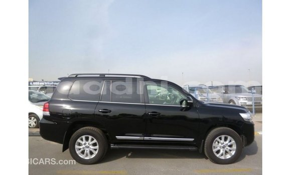 ይግዙ Imported Toyota Land Cruiser ጥቁር መኪና በ Import - Dubai በ ሶማሊያ ይግዙ Imported Toyota Land Cruiser ጥቁር መኪና በ Import - Dubai በ ሶማሊያ