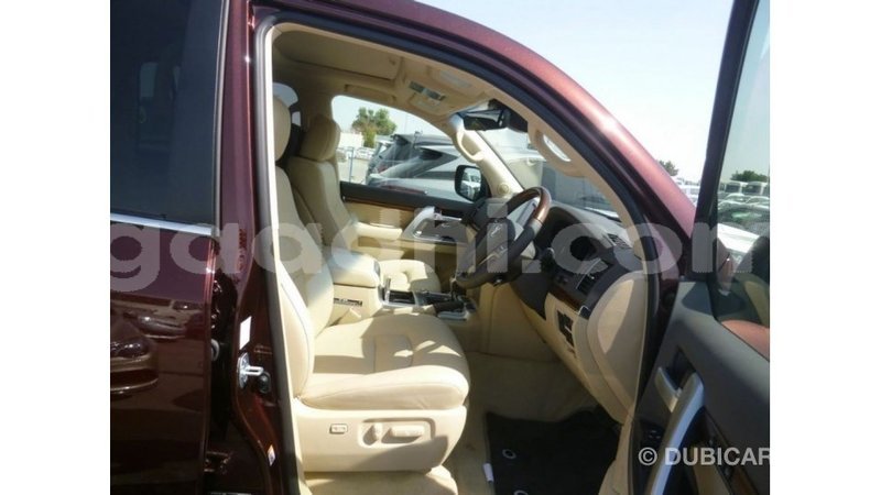 Big with watermark toyota land cruiser somalia import dubai 3822