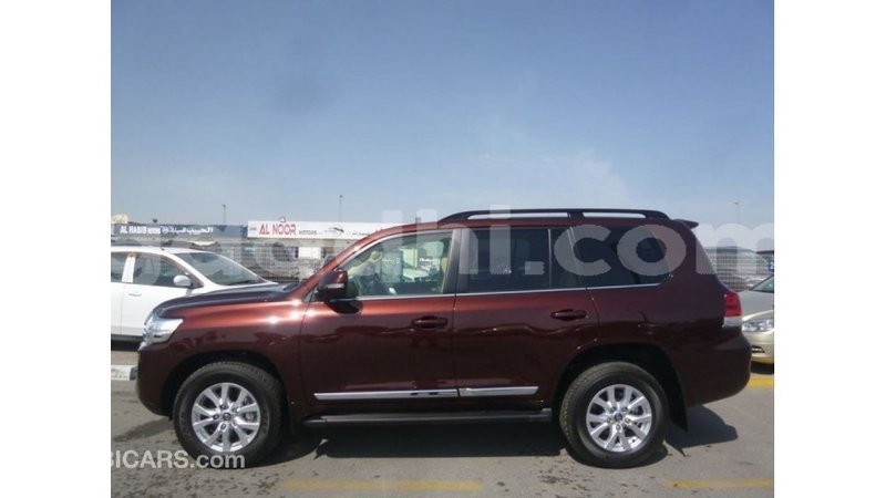 Big with watermark toyota land cruiser somalia import dubai 3822