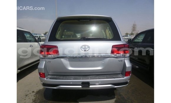 Acheter Import Voiture Toyota Land Cruiser Autre à Import - Dubai, Somalie Acheter Import Voiture Toyota Land Cruiser Autre à Import - Dubai, Somalie