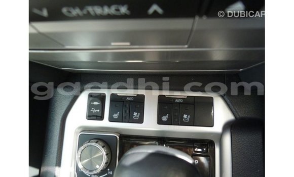 ይግዙ Imported Toyota Land Cruiser ሌላ መኪና በ Import - Dubai በ ሶማሊያ ይግዙ Imported Toyota Land Cruiser ሌላ መኪና በ Import - Dubai በ ሶማሊያ