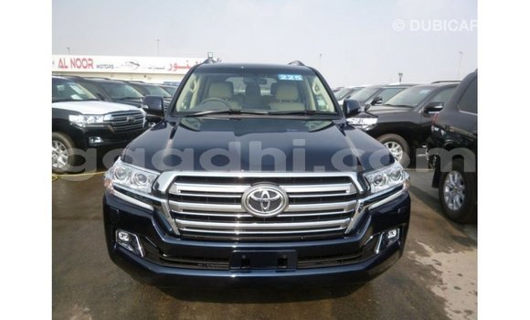 Acheter Import Voiture Toyota Land Cruiser Bleu à Import - Dubai, Somalie Acheter Import Voiture Toyota Land Cruiser Bleu à Import - Dubai, Somalie