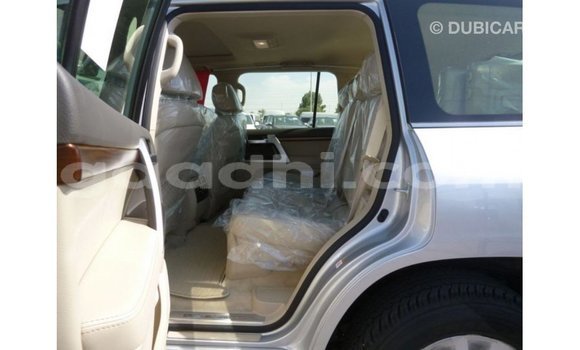 Acheter Import Voiture Toyota Land Cruiser Autre à Import - Dubai, Somalie Acheter Import Voiture Toyota Land Cruiser Autre à Import - Dubai, Somalie