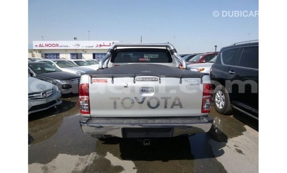 Acheter Import Voiture Toyota Hilux Autre à Import - Dubai, Somalie Acheter Import Voiture Toyota Hilux Autre à Import - Dubai, Somalie