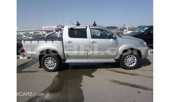 Acheter Import Voiture Toyota Hilux Autre à Import - Dubai, Somalie Acheter Import Voiture Toyota Hilux Autre à Import - Dubai, Somalie