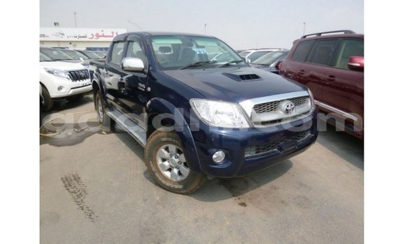 Acheter Import Voiture Toyota Hilux Bleu à Import - Dubai, Somalie Acheter Import Voiture Toyota Hilux Bleu à Import - Dubai, Somalie