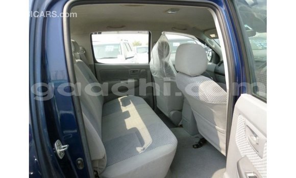Acheter Import Voiture Toyota Hilux Bleu à Import - Dubai, Somalie Acheter Import Voiture Toyota Hilux Bleu à Import - Dubai, Somalie