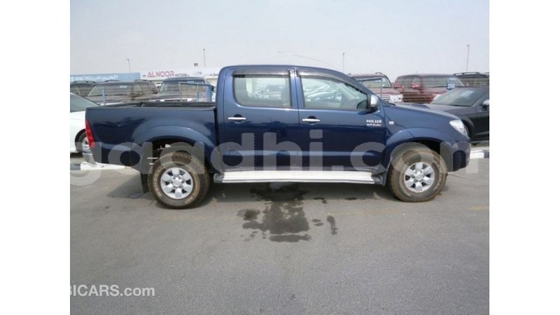 Big with watermark toyota hilux somalia import dubai 3830