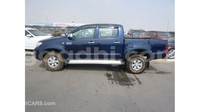 Big with watermark toyota hilux somalia import dubai 3830