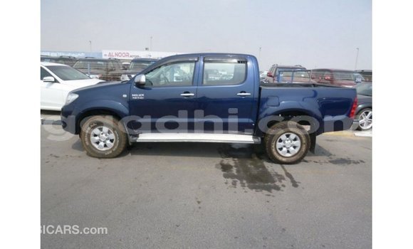 Acheter Import Voiture Toyota Hilux Bleu à Import - Dubai, Somalie Acheter Import Voiture Toyota Hilux Bleu à Import - Dubai, Somalie