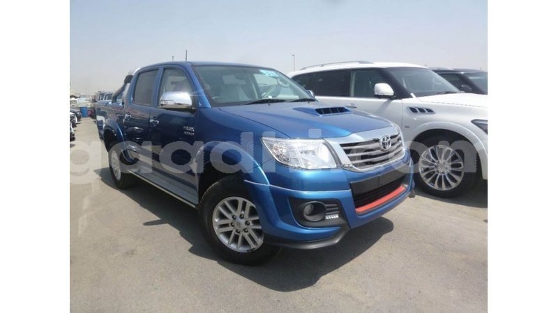 Big with watermark toyota hilux somalia import dubai 3831