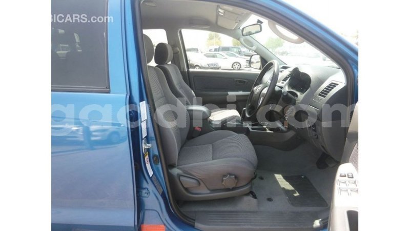 Big with watermark toyota hilux somalia import dubai 3831