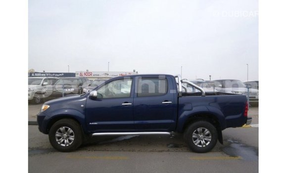 Acheter Import Voiture Toyota Hilux Bleu à Import - Dubai, Somalie Acheter Import Voiture Toyota Hilux Bleu à Import - Dubai, Somalie