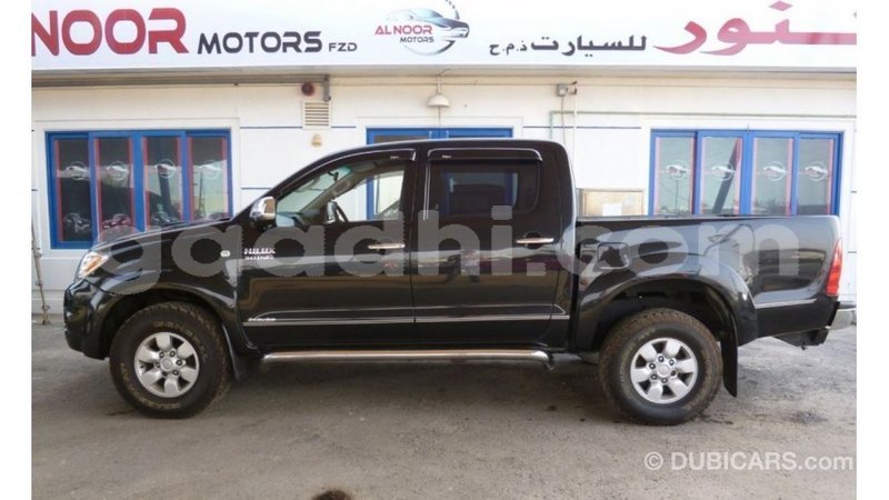 Big with watermark toyota hilux somalia import dubai 3833