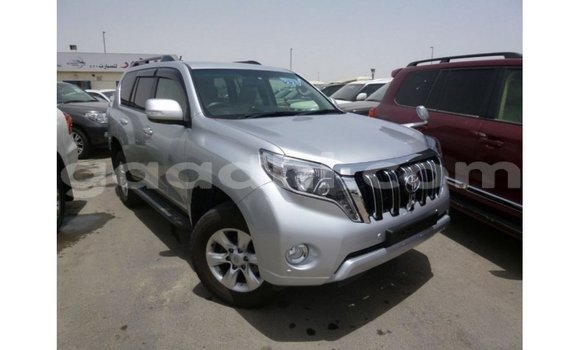 Acheter Import Voiture Toyota Prado Autre à Import - Dubai, Somalie Acheter Import Voiture Toyota Prado Autre à Import - Dubai, Somalie