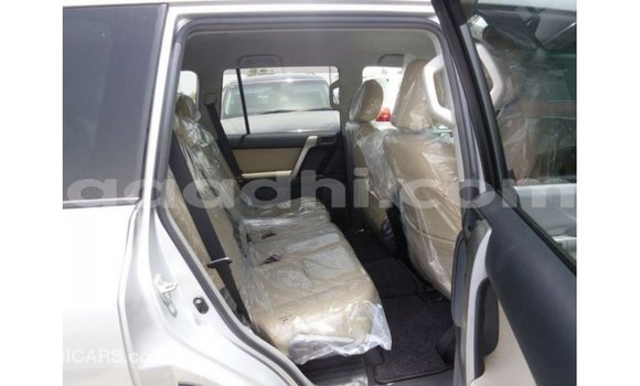 Acheter Import Voiture Toyota Prado Autre à Import - Dubai, Somalie Acheter Import Voiture Toyota Prado Autre à Import - Dubai, Somalie