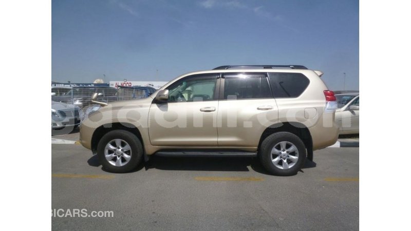 Big with watermark toyota prado somalia import dubai 3837