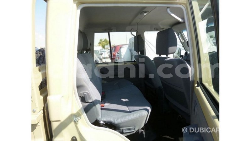 Big with watermark toyota land cruiser somalia import dubai 3847